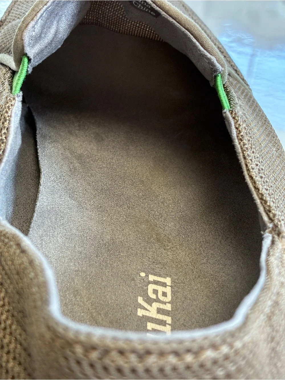 OluKai nohea mesh